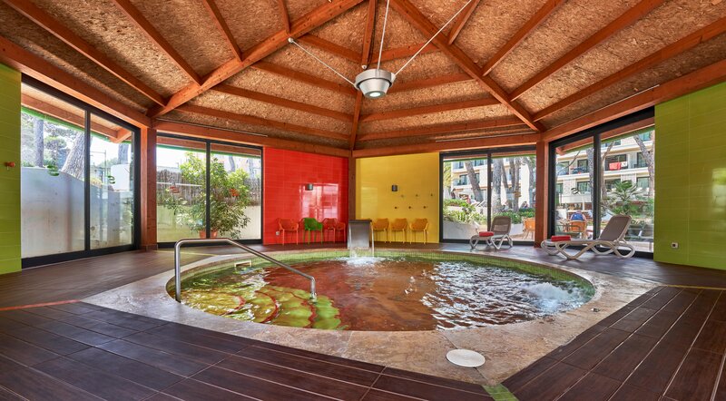 Hotel & Spa S'Entrador Playa  56