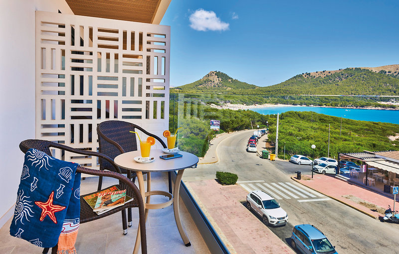 Hotel & Spa S'Entrador Playa  6