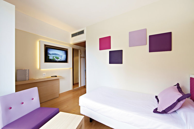 Hotel & Spa S'Entrador Playa  10
