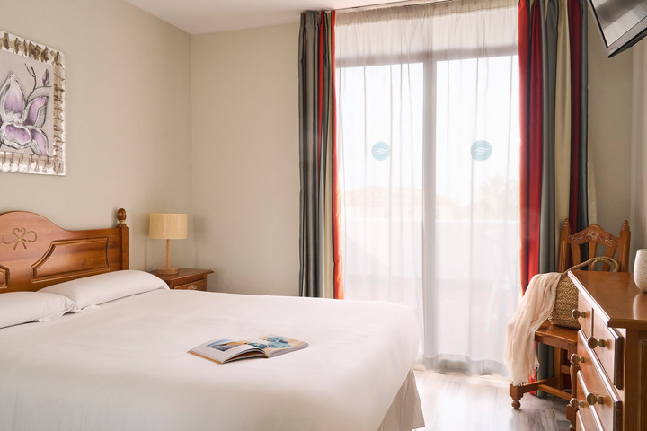 Aparthotel ONA Campanario 3