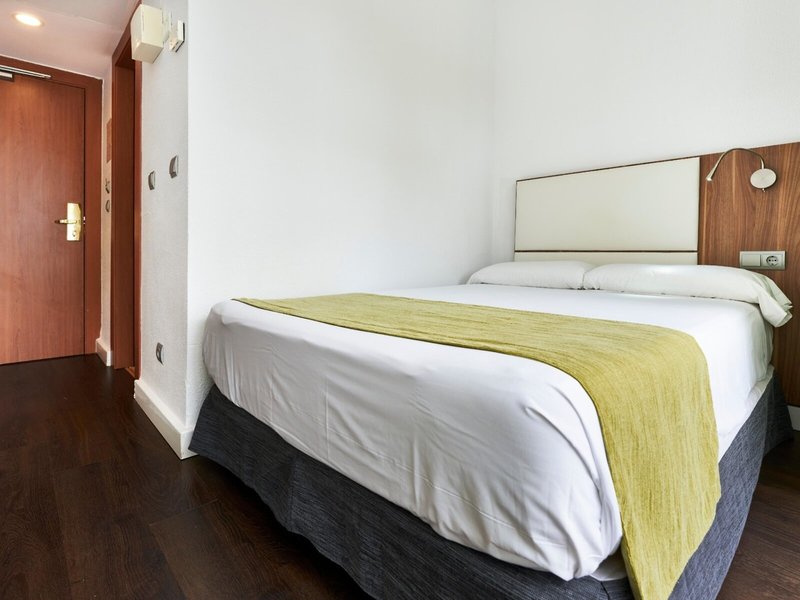 Globales Cala Blanca 24