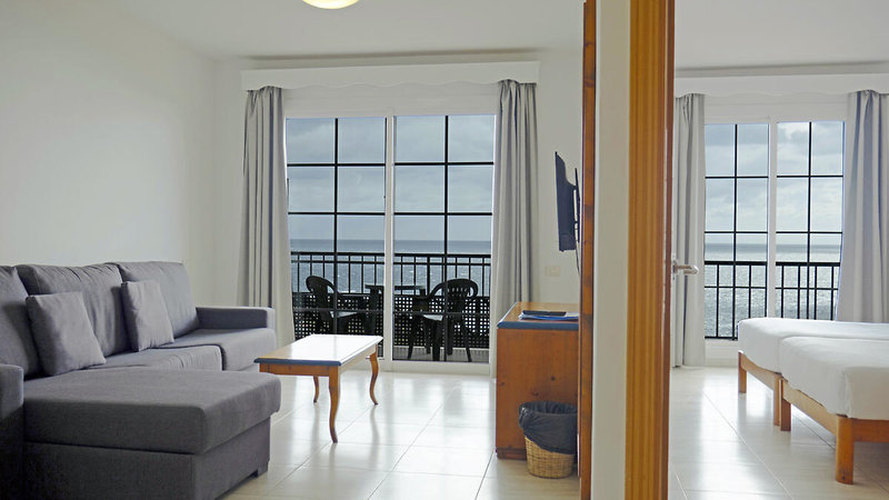 Hotel Las Olas 12