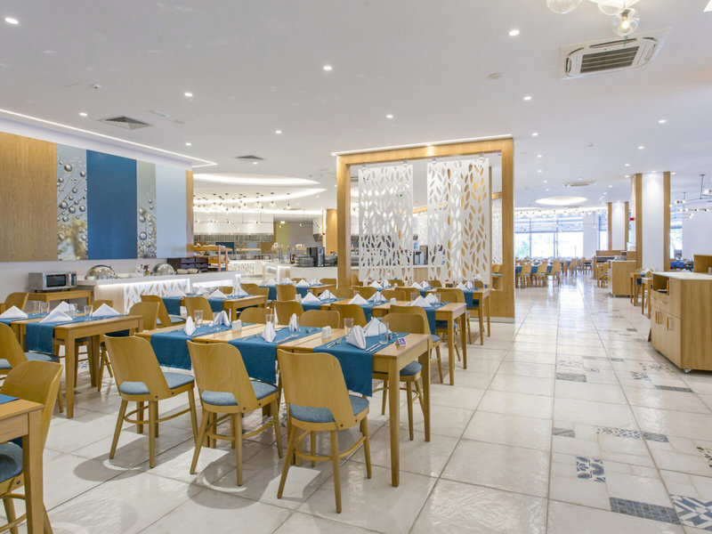 RIU Astoria 16