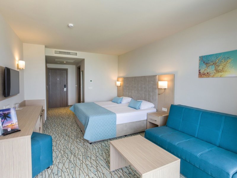 RIU Astoria 43