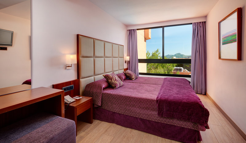 Protur Turó Pins Hotel 12