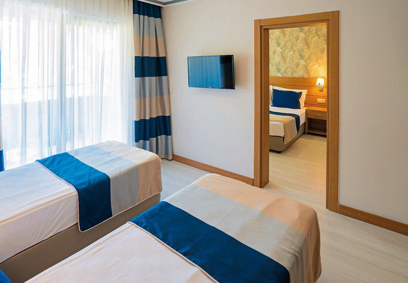 Master Family Club Side  5