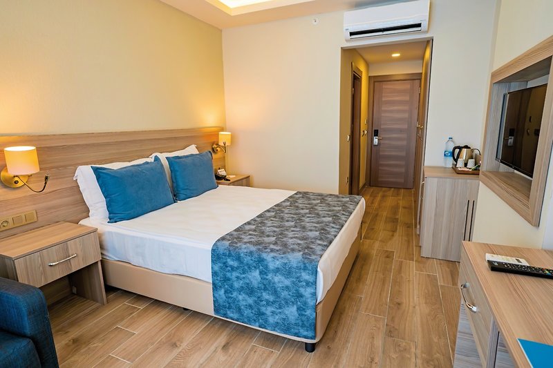 Master Family Club Side  8