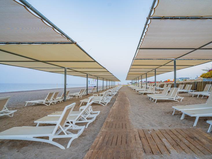 Master Family Club Side  3