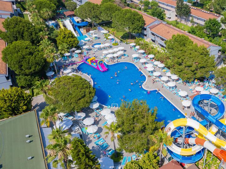 Master Family Club Side  4