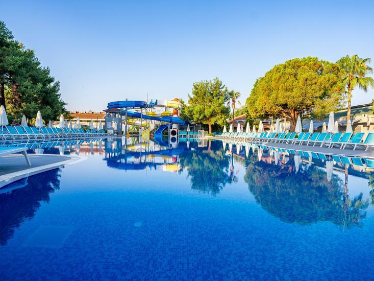 Master Family Club Side  5