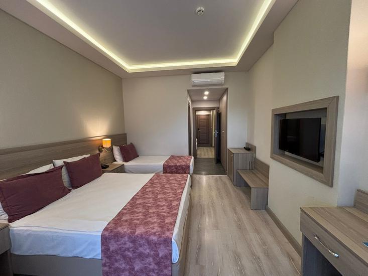 Master Family Club Side  14