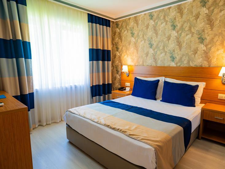 Master Family Club Side  15