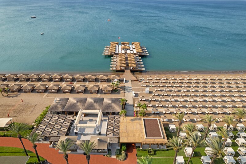 Titanic Beach Lara 5