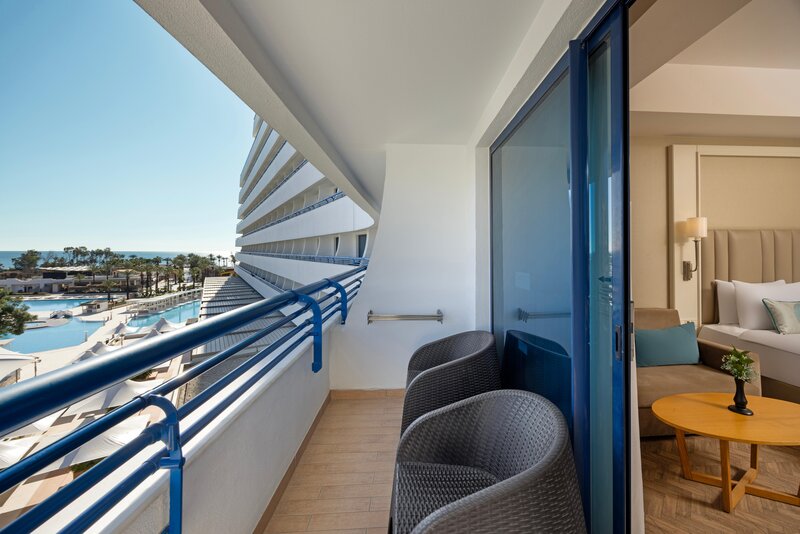 Titanic Beach Lara 13