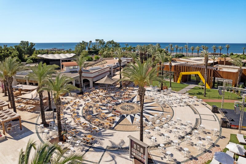 Titanic Beach Lara 16