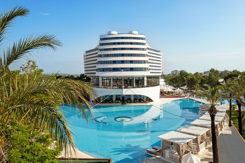 Titanic Beach Lara 19