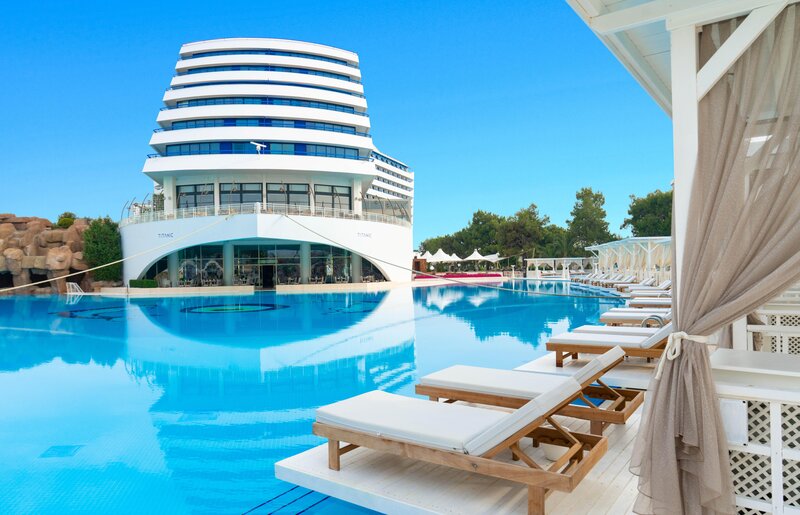 Titanic Beach Lara 22