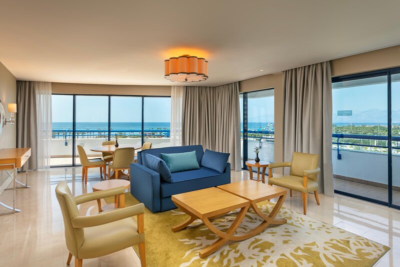 Titanic Beach Lara 28