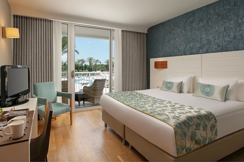 Titanic Beach Lara 32