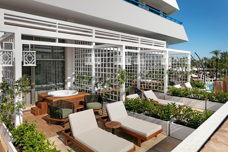 Titanic Beach Lara 37