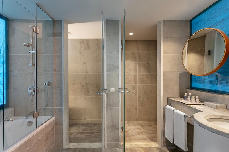 Titanic Beach Lara 49