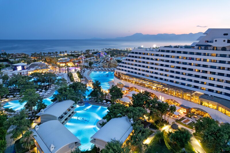 Titanic Beach Lara 55