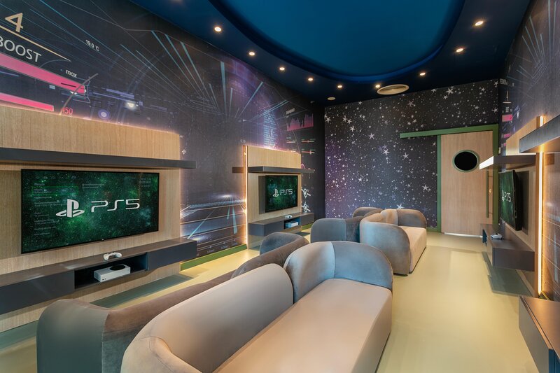 Titanic Beach Lara 56