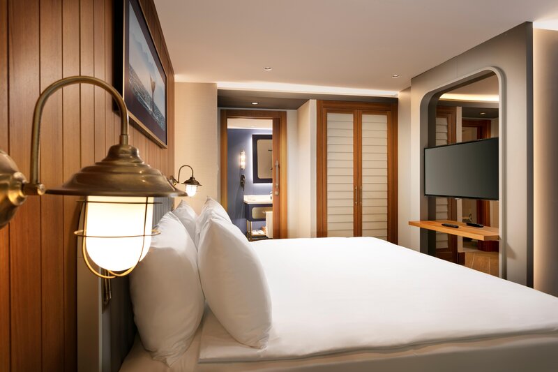 Titanic Deluxe Lara 46