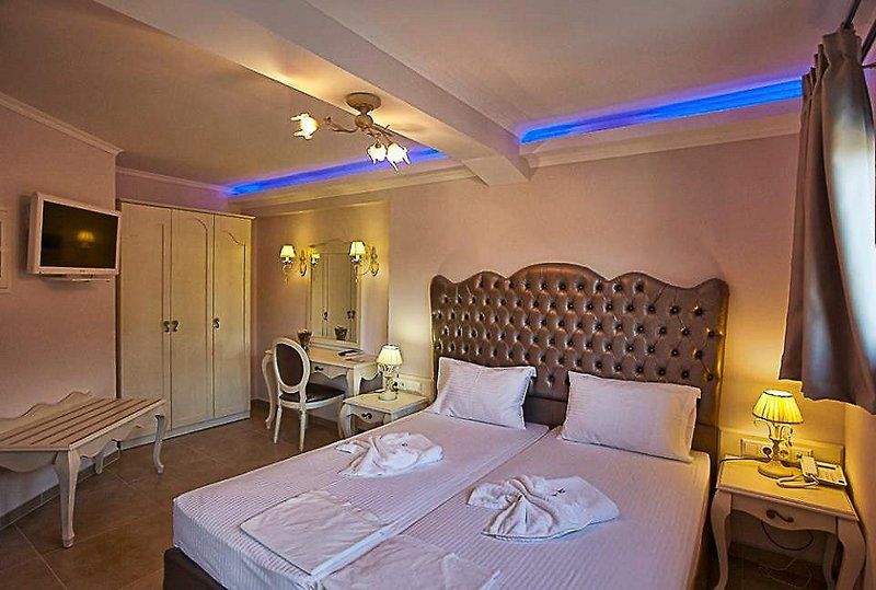 Palatino 11 - Room Example