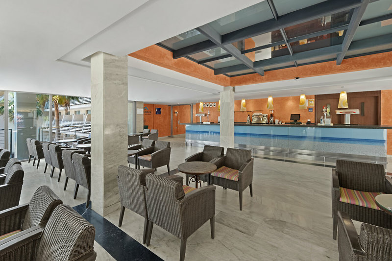 Occidental Cala Vinas 10