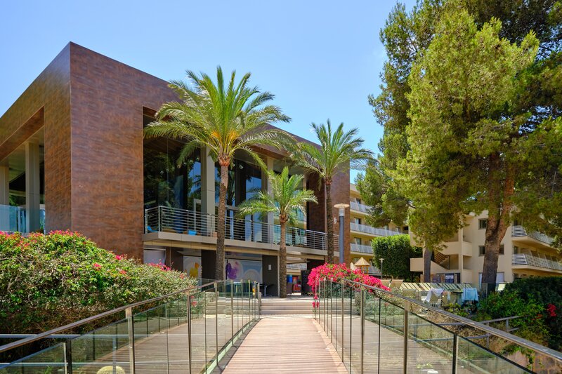 Occidental Cala Vinas 26