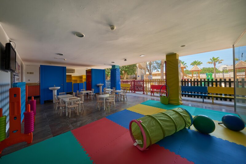 Occidental Cala Vinas 67