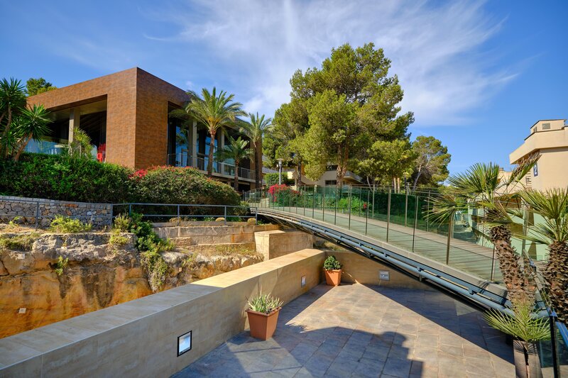 Occidental Cala Vinas 30