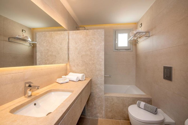Horizon Beach Resort 25