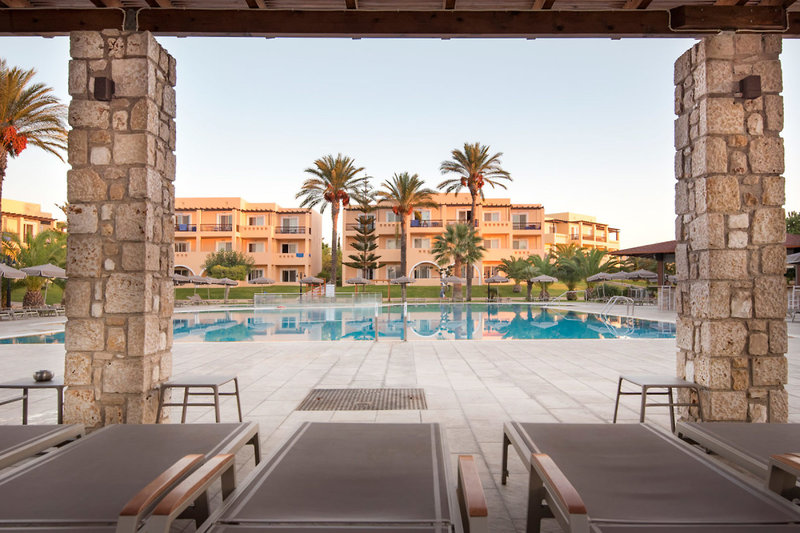 Horizon Beach Resort 9