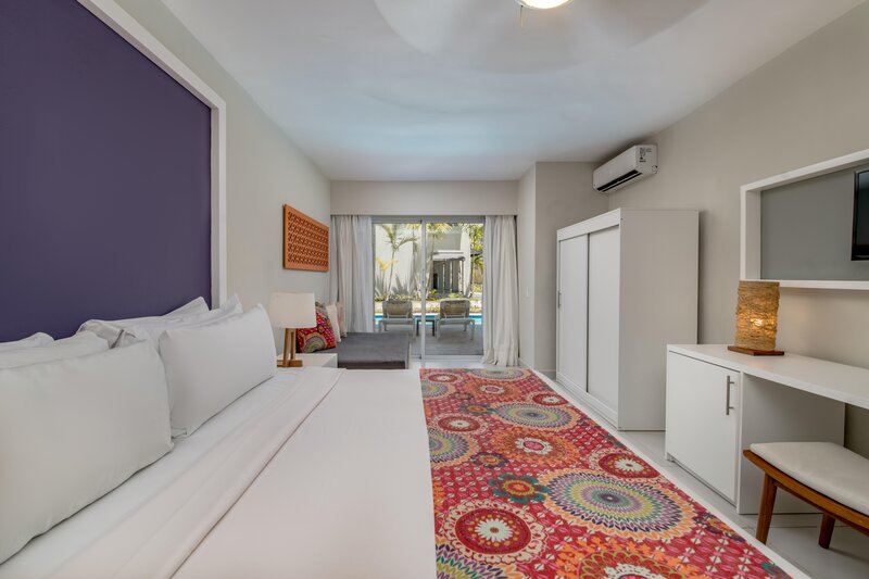 Emotions by Hodelpa Juan Dolio 228