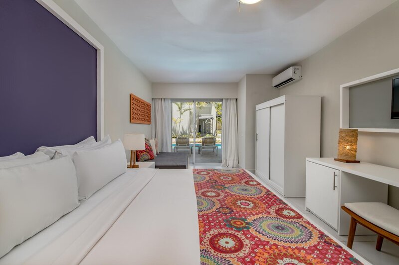 Emotions by Hodelpa Juan Dolio 25