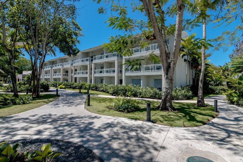 Emotions by Hodelpa Juan Dolio 40