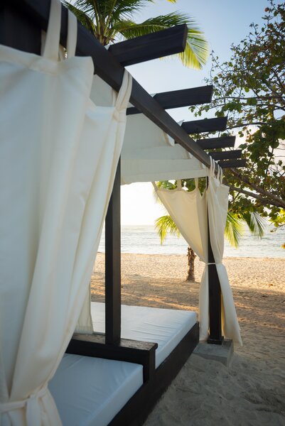 Emotions by Hodelpa Juan Dolio 150