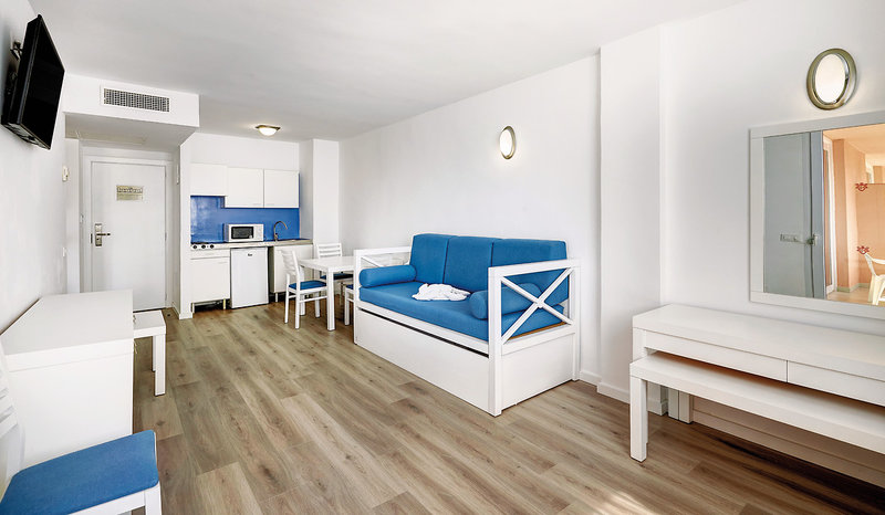 HYB Eurocalas 9 - Room Example