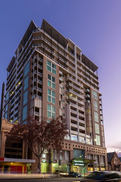 Oaks Embassy Adelaide