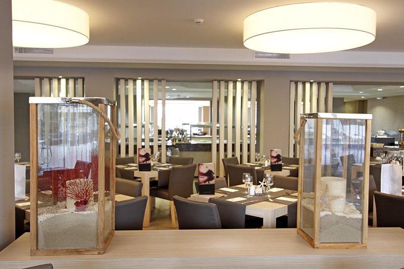 Hotel Java 8