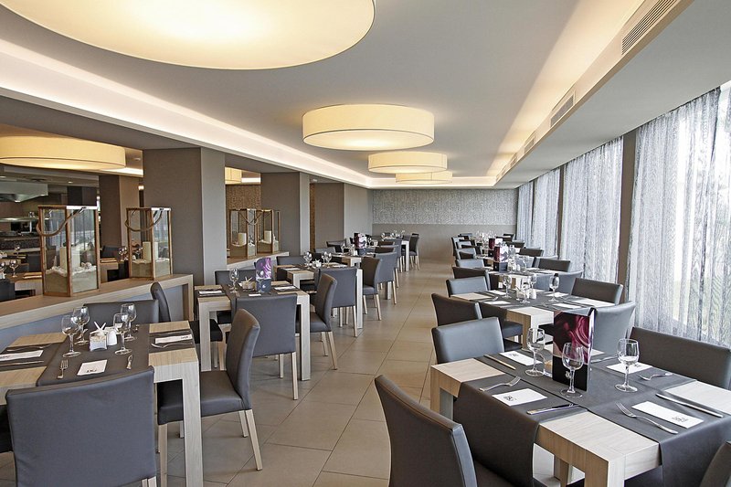 Hotel Java 9
