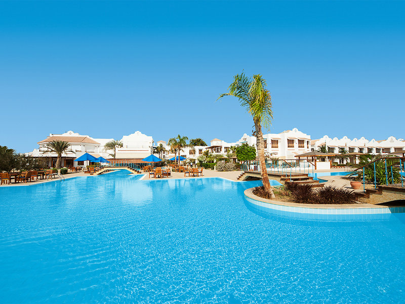 Lahami Bay Beach Resort & Gardens 2