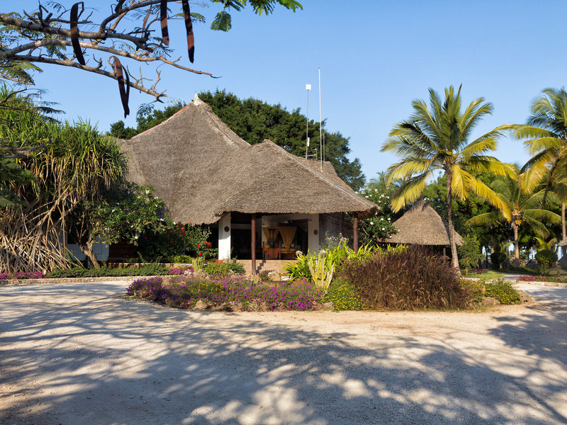 Karafuu Beach Resort & Spa 3
