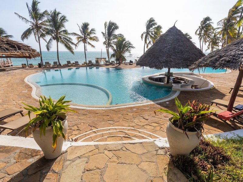 Karafuu Beach Resort & Spa 43