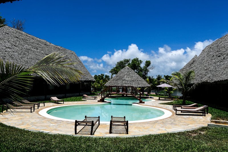 Karafuu Beach Resort & Spa 4