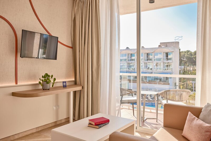 ZAFIRO Alzinar Mar 85