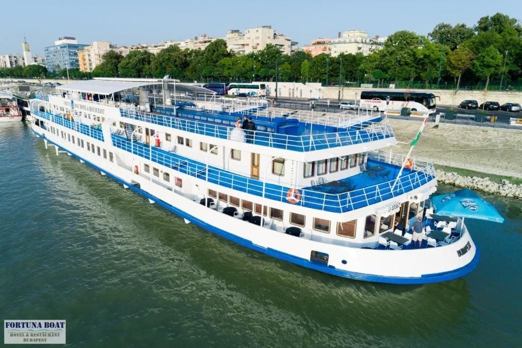 Fortuna Boat Hotel & Restaurant Budapest