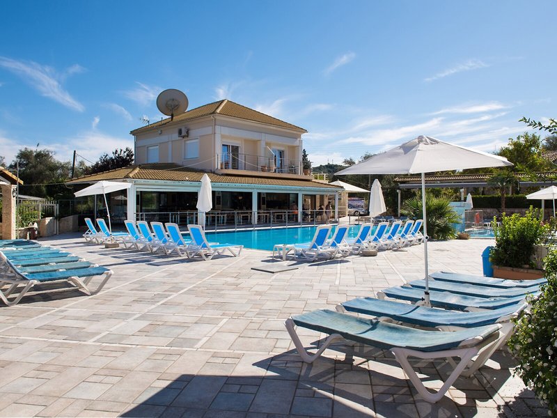 Kavos Plaza Hotel 8
